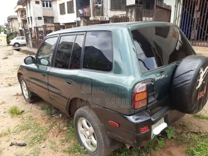 Toyota RAV4 2001 Beige