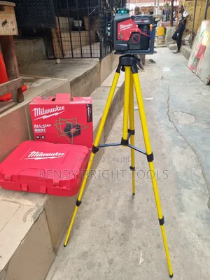 Milwaukee Laser Level 12 Lines (M12)