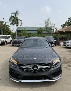Mercedes-Benz C300 2016 Gray