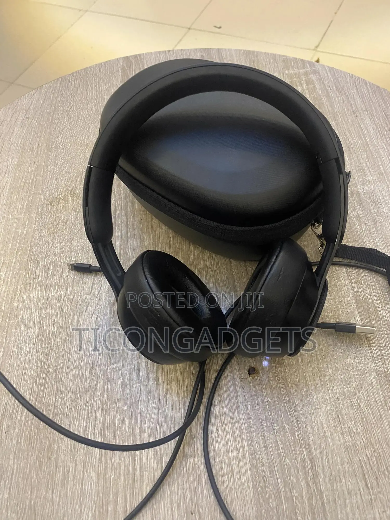 Beats Solo Pro