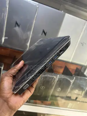 Laptop Lenovo ThinkPad X131e 4GB Intel Core i3 HDD 500GB