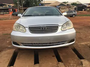 Toyota Corolla LE 2005 Silver