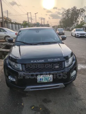 Land Rover Range Rover Evoque Pure AWD 5-Door 2013 Black