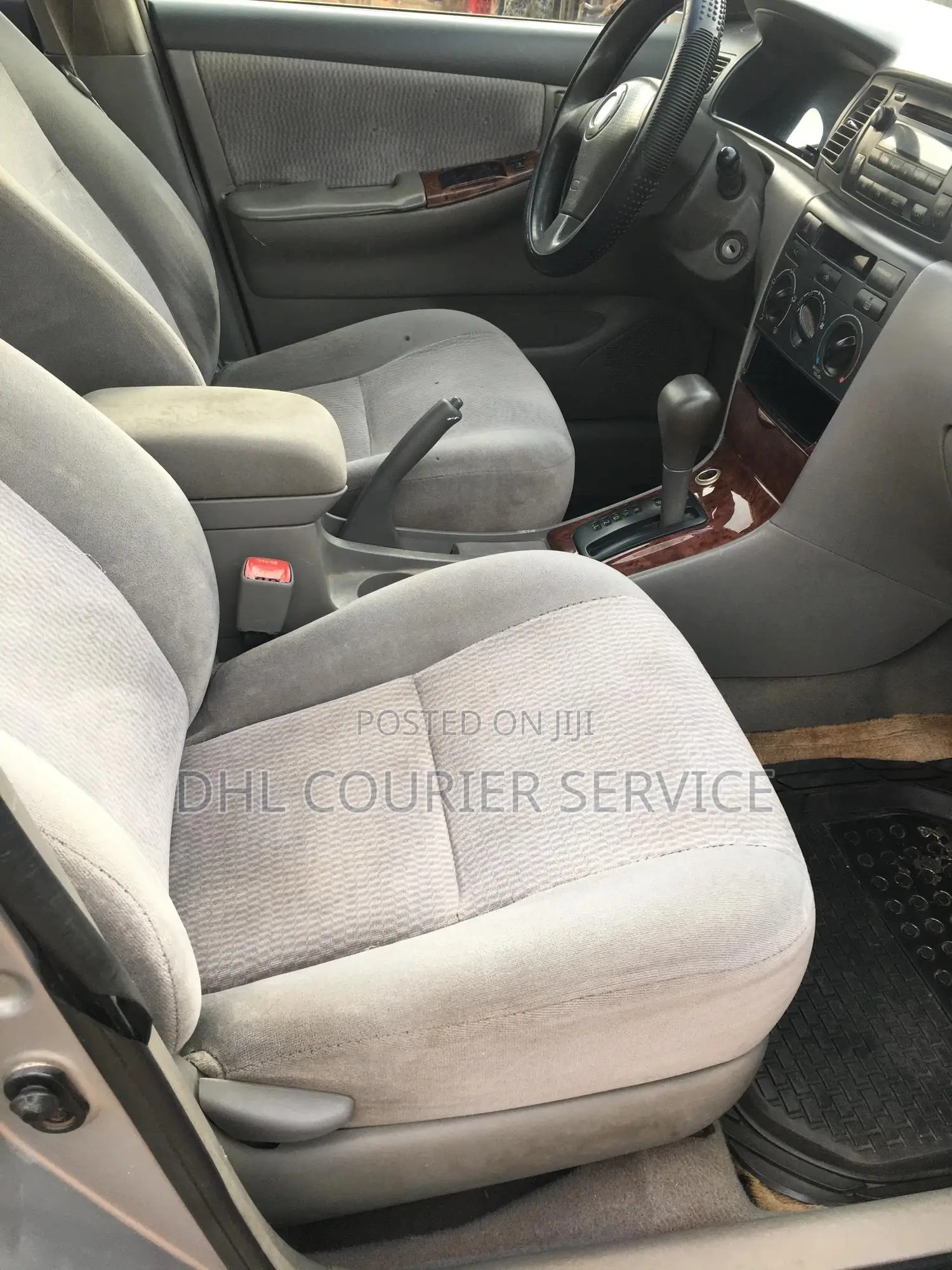 Toyota Corolla LE 2005 Silver