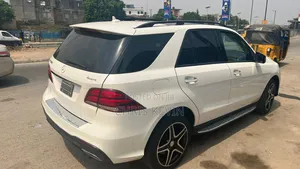 Mercedes-Benz GLE-Class GLE 320 4MATIC 2017 White
