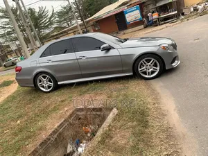 Mercedes-Benz E350 Base 4Matic Sedan AWD (3.5L 6cyl 7A) 2015 Gray
