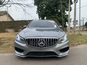 Mercedes-Benz E350 Base 4Matic Sedan AWD (3.5L 6cyl 7A) 2015 Gray