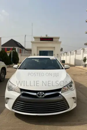 Toyota Camry XSE 4dr Sedan (2.5l 4cyl 6A) 2016 White