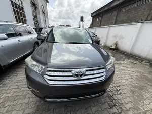 Toyota Highlander Limited 2012 Gray