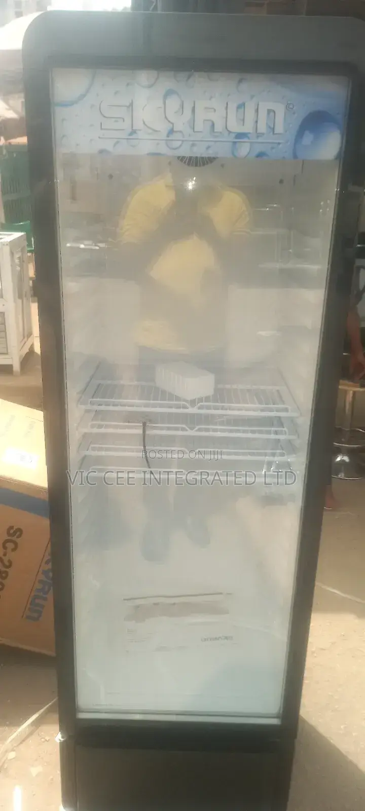 Skyrun Show Case S280s