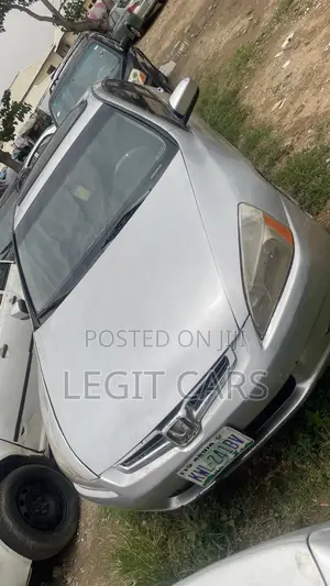 Honda Accord 2005 Silver