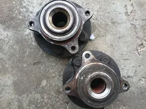 Range Rover Lr3 Front Hub