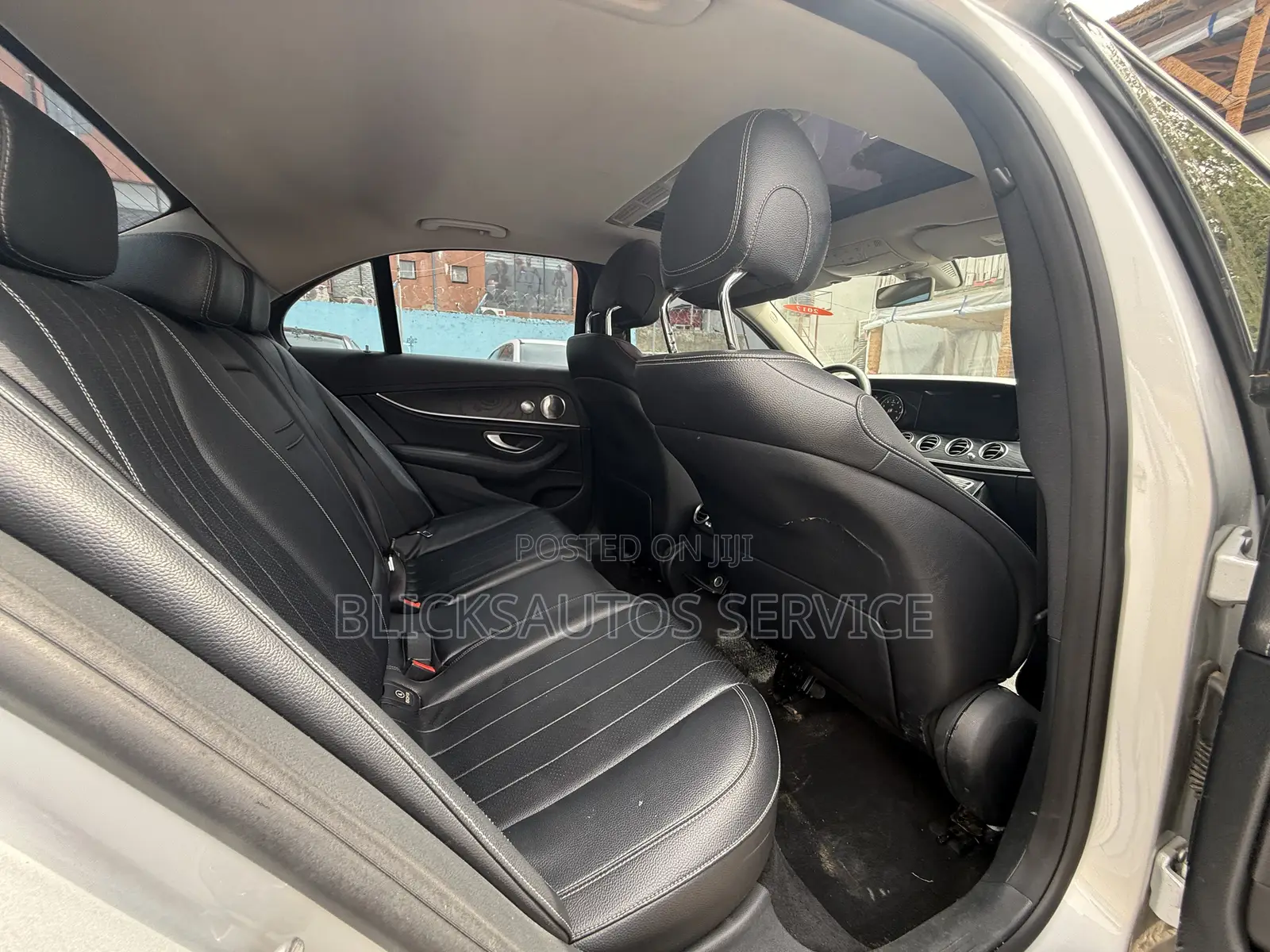 Mercedes-Benz E300 Base RWD Sedan (2.0L 4cyl 9A) 2017 Silver