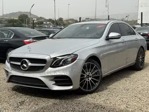 Mercedes-Benz E300 Base RWD Sedan (2.0L 4cyl 9A) 2017 Silver