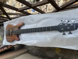 Toptech Bass Guitar