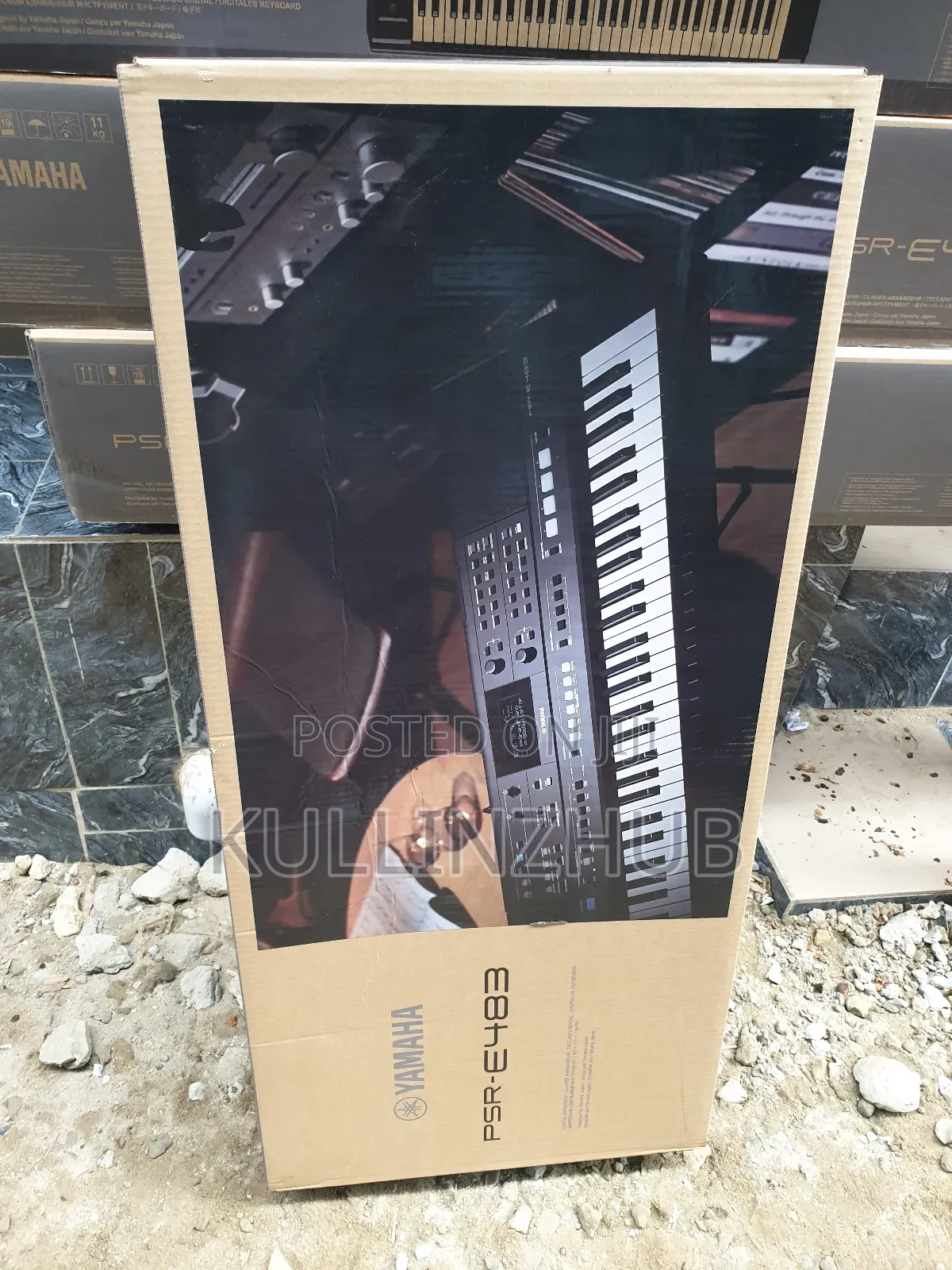 PSR-E483 Portable 61-Key Keyboard