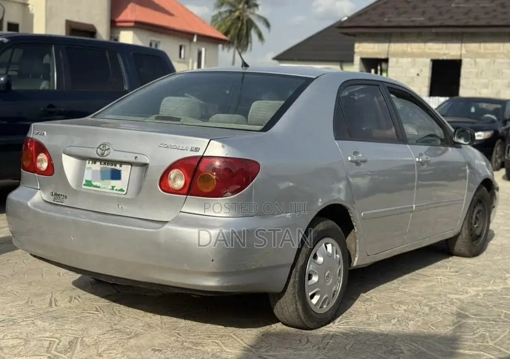 Toyota Corolla 2005 Silver