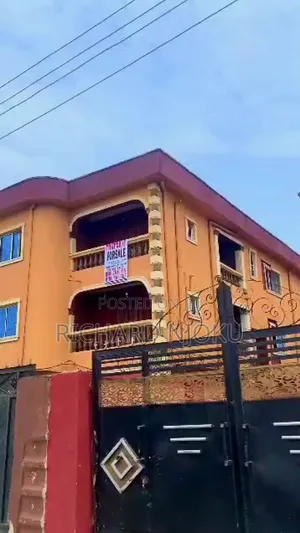 3bdrm Block of Flats in Ijegun for sale