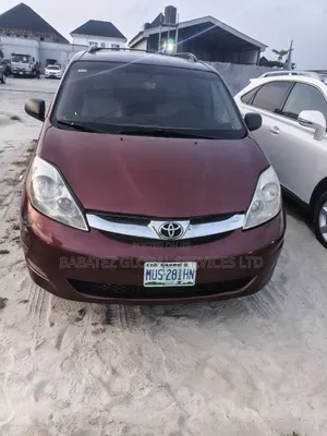 Toyota Sienna 2005 Brown
