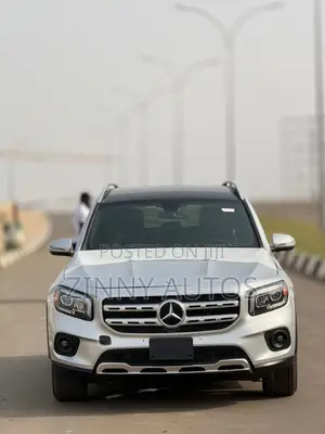 Mercedes-Benz GLB-Class 2021 Silver