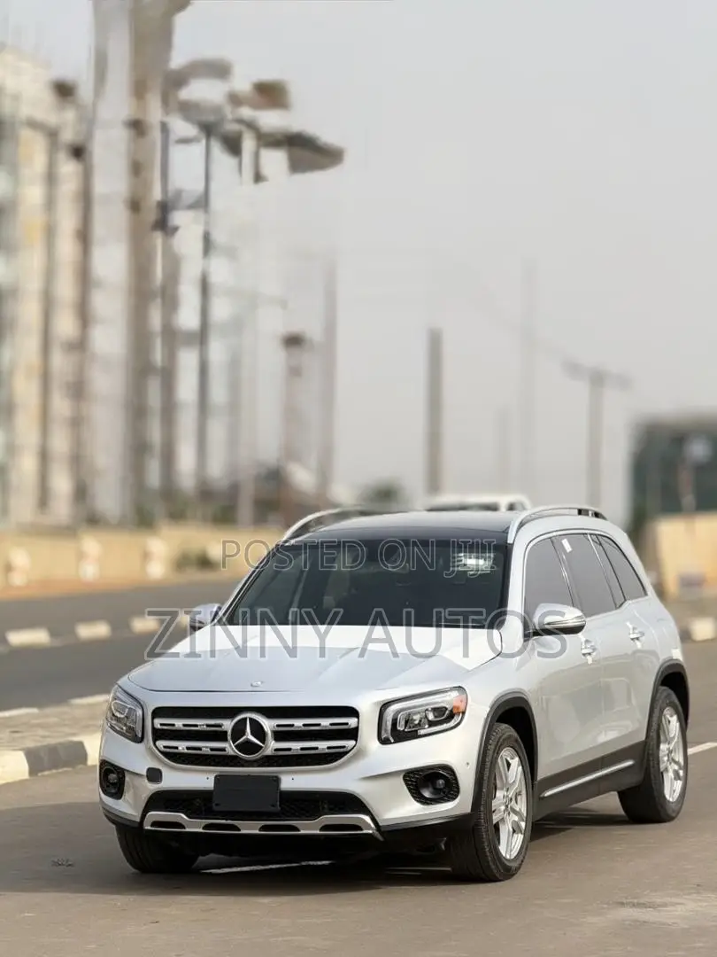 Mercedes-Benz GLB-Class 2021 Silver