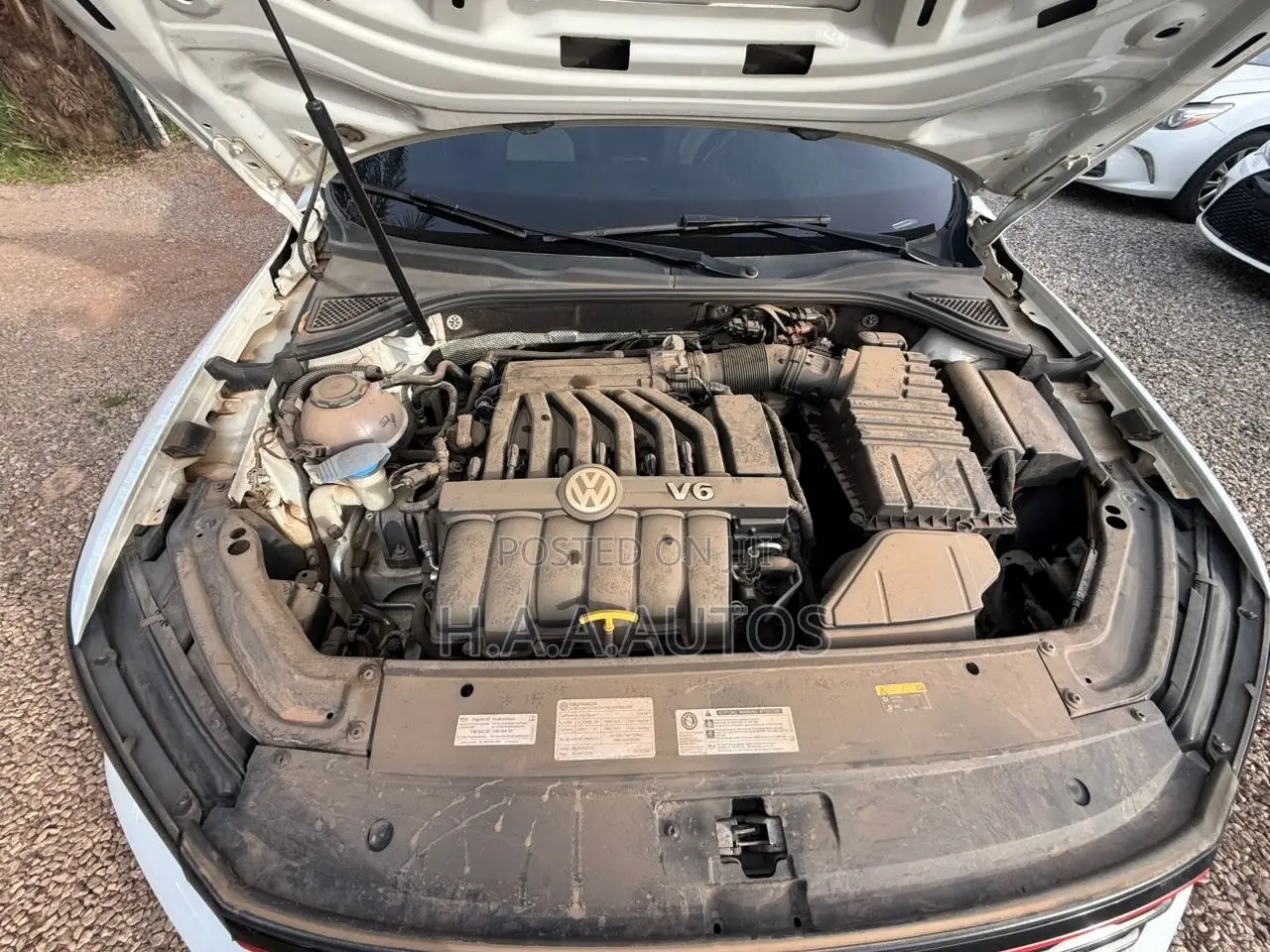 Volkswagen Passat 3.6L V6 GT 2018 White