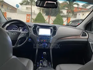 Hyundai Santa Fe Limited Ultimate AWD 2017 Silver