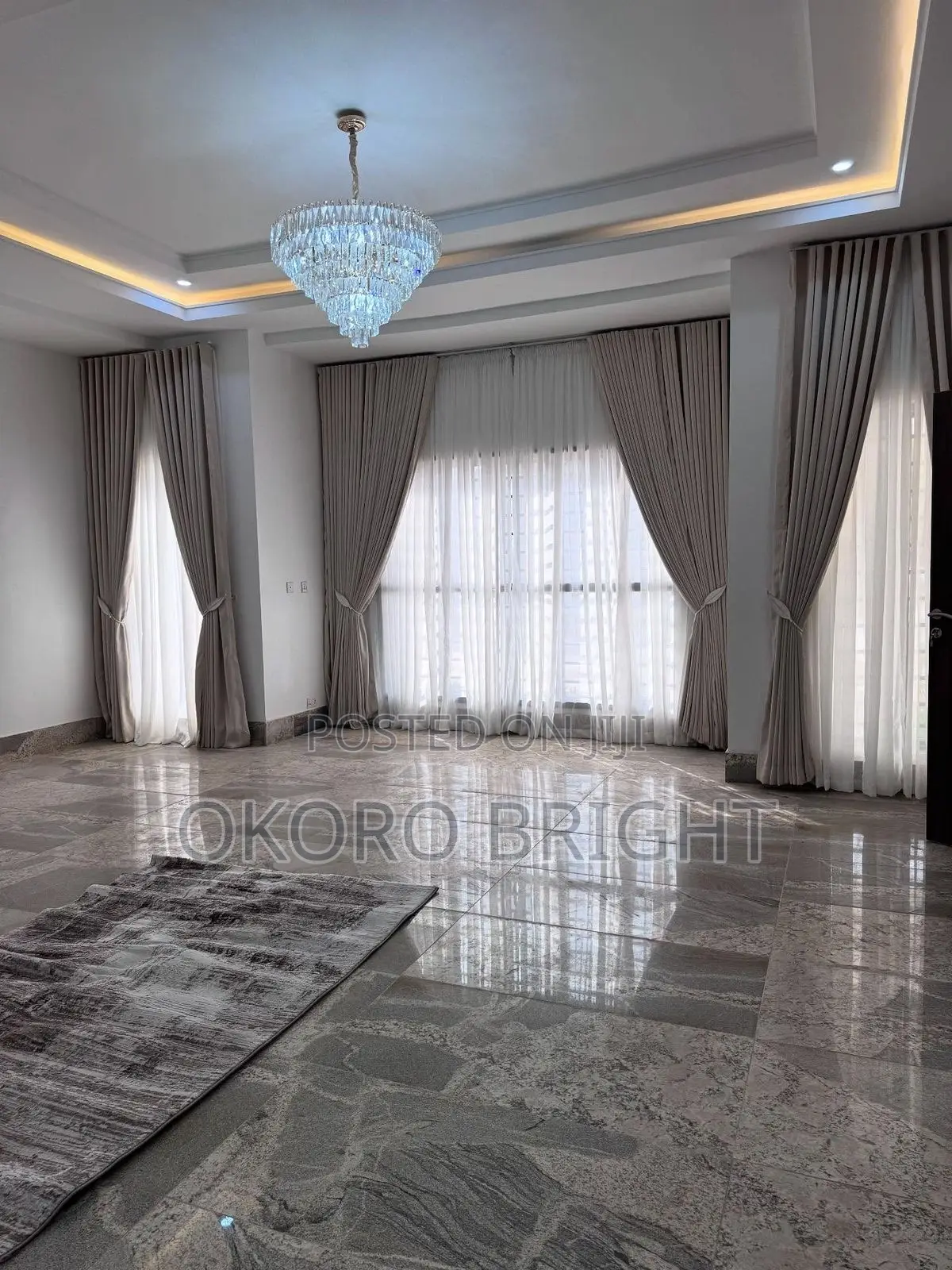 Curtains and Window Blinds