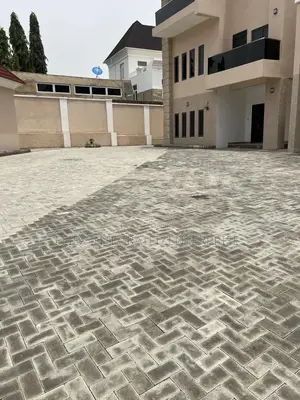 4bdrm Duplex in Guzape for rent