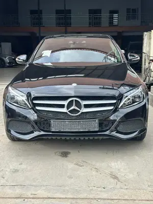 Mercedes-Benz C300 2015 Black