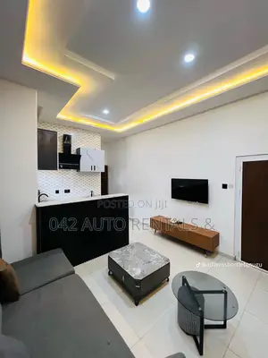 Exquisite 1 Bedroom Apartment