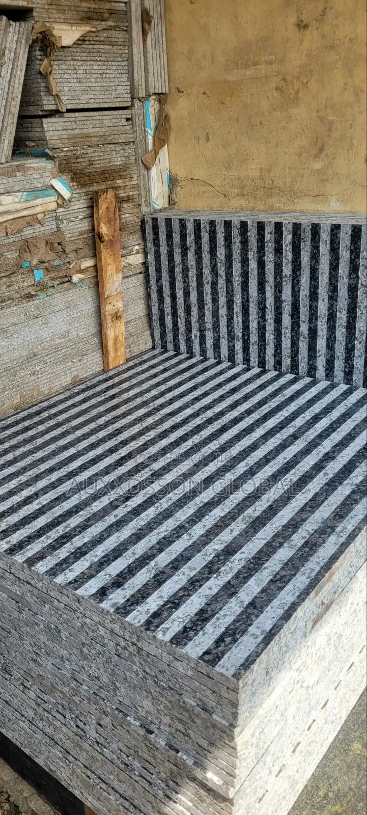 Compound Floor Granite Tiles 90cm X 90cm X 20mm