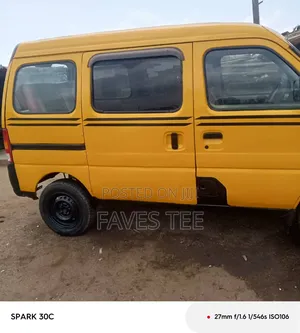 Suzuki APV Minibus 2010 Yellow