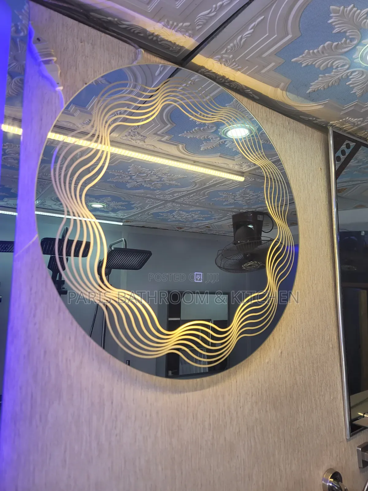 Circular Artisan Led Mirror With Wave-Pattern