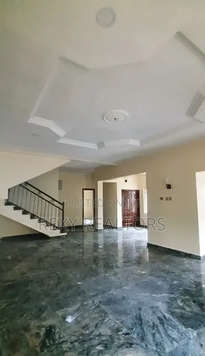 3bdrm Duplex in Old GRA for rent