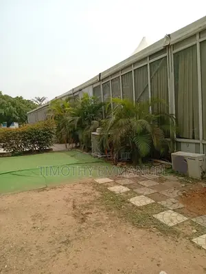 800 Capacity Event Center