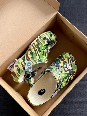 Premium Crocs Available in Sizes 39–46.