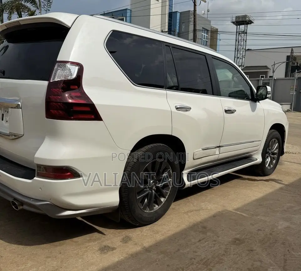 Lexus GX 2017 White