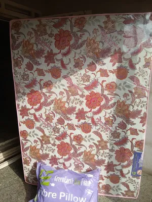 4.5 by 6 by 18 Semi Orthopaedic Mattress. Big Size.