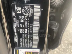 Mercedes-Benz C300 Luxury 4dr AWD 4Matic Sedan (2.0L 4cyl 7A) 2015