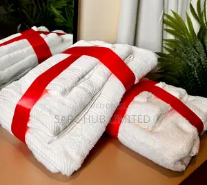 3- In 1 Towel White Towel Set