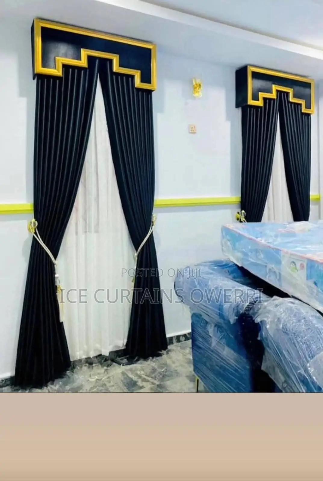 Curtains With Board