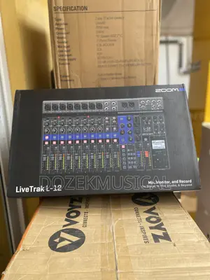 Zoom L-12 Live Track Semi Digital Mixer