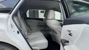 Toyota Venza LE 2012 White
