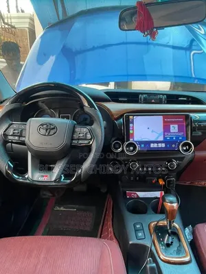 Android Screen With Apple Carplay and Steering Wheel for Toyota Hilux
