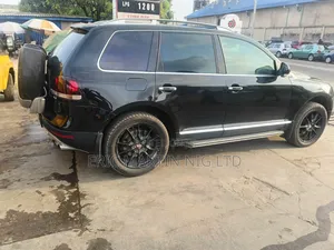 Volkswagen Touran 2009 Black