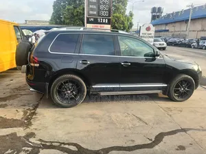 Volkswagen Touran 2009 Black