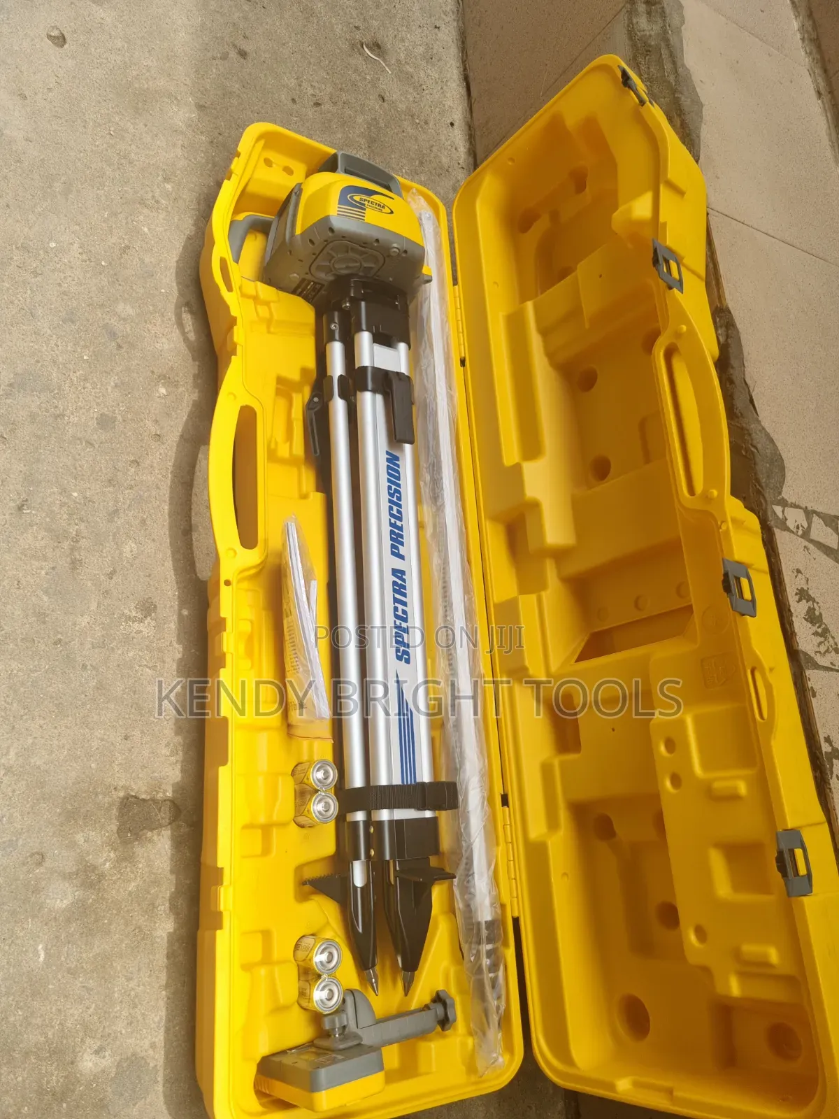 Spectra Precision Ll300s-2 Laser Level With Hl450 Receiver