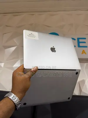 Laptop Apple MacBook Pro 2020 16GB Intel Core i5 SSD 1T