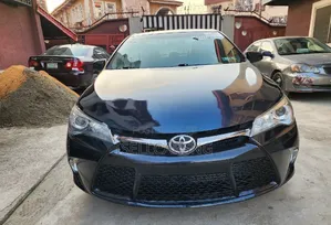 Toyota Camry SE 4dr Sedan (2.5L 4cyl 6A) 2015 Blue